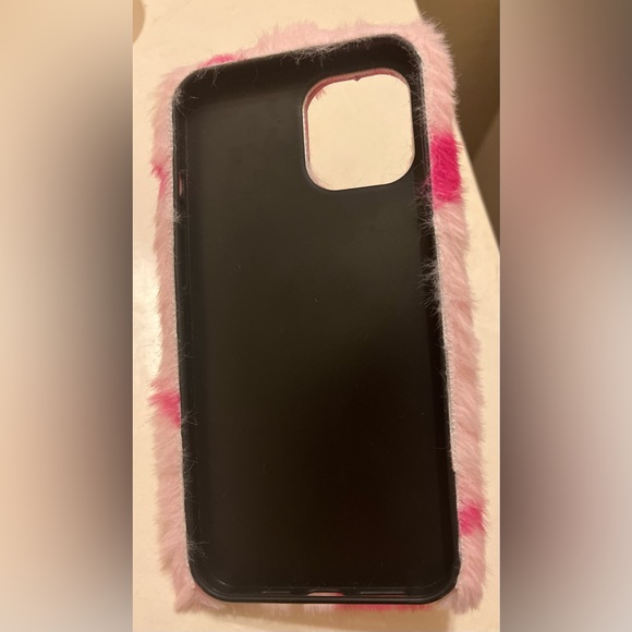 iPhone 12 ProMax Plush Pink Hearts Prints w/ Heart Phone Grip Soft Case NWT - Picture 3 of 9